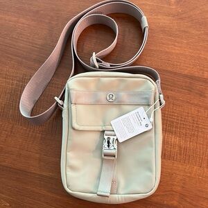 Lululemon Wunderlust Crossbody Bag 2L Raw Linen OS